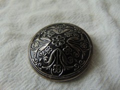 vintage antique antiqued silver stamped ornate round brooch