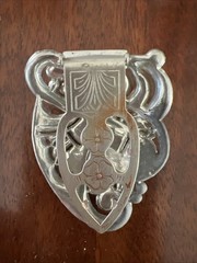 VINTAGE ART DECO 1930’s 40’s RHINESTONE FUR CLIP 2″ long x 1 1/2″ wide