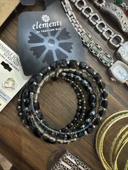 Lot 1 Vintage And New Jewelry 32