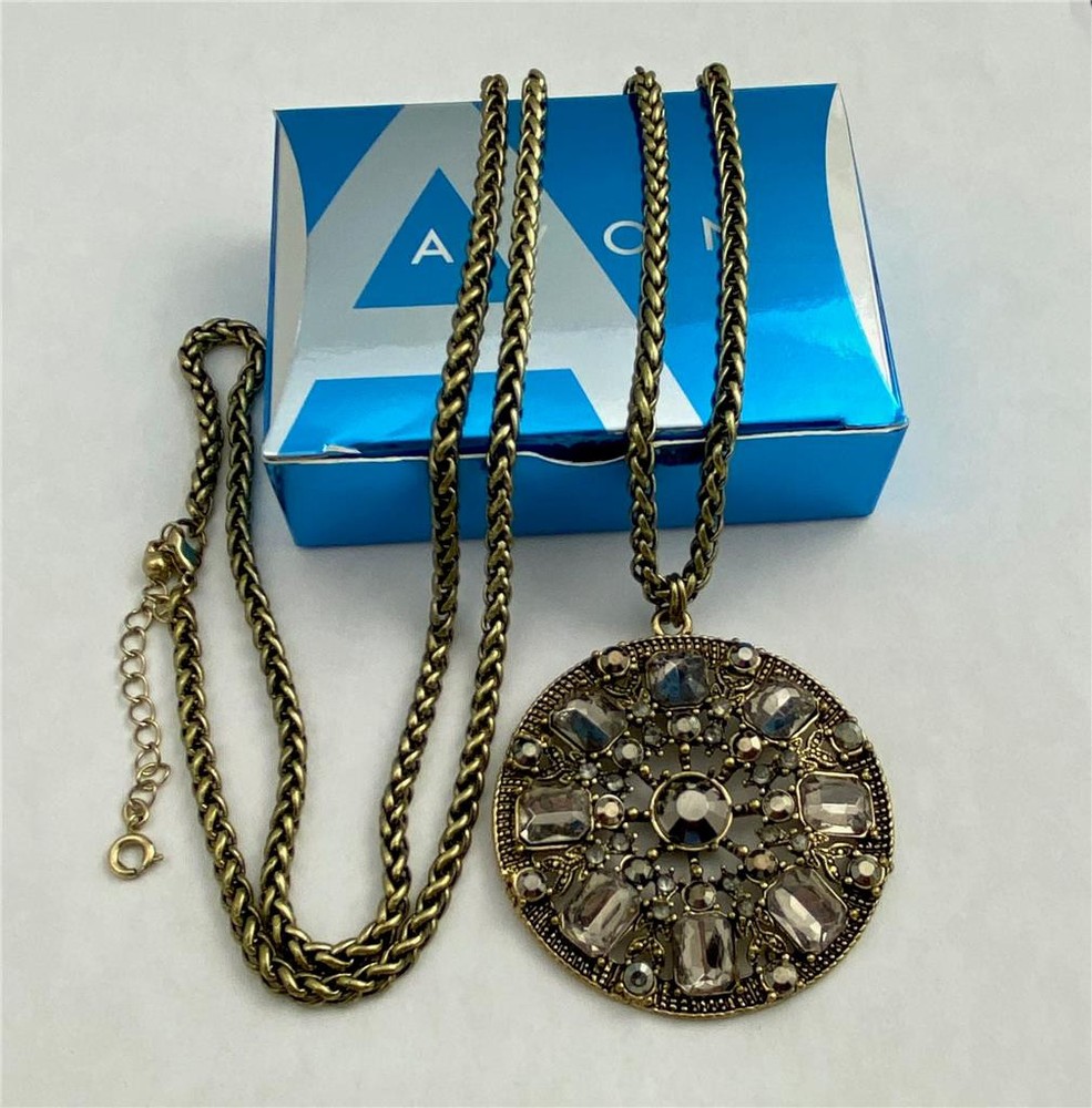 Avon 2008 Embellished Hematite Colored Medallion Necklace 36″L