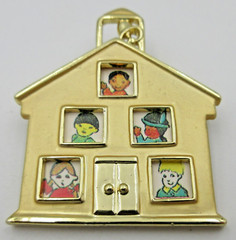VTG SIGNED L RAZZA SCHOOL HOUSE BELL CHILDREN IN WINDOW Brooch Pin Gold tone mtl