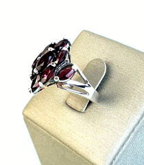 GORGEOUS Vintage AVON Ring SIGNED JJJ Amethyst Cluster size 7