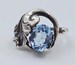 Cini Sterling Ring Acanthus Leaf Silver Vintage Blue Color