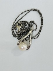 Vintage Designer G&H Sterling Silver Freshwater Pearl Pendant Necklace