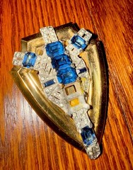 Antique 1930s McClelland Barclay Blue Cut Glass Art Deco Brooch (Missing Stones)
