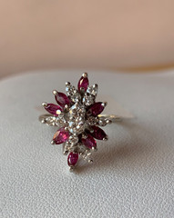 VINTAGE 14K WHITE GOLD RUBIES DIAMONDS CLUSTER SPRAY COCKTAIL RING STATEMENT