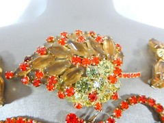 JULIANA D&E BOOK SET GRAND PARURE COFFIN RHINESTONES GOLD RED 5 PIECE SET