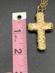 Cross 2″ Natural Stone Chips/Seashell Gold Tone 24″ Chain Vintage Reversible