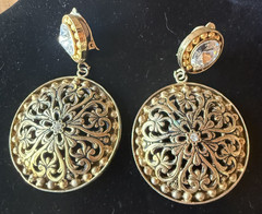 Vintage Gold Tone Filigree Dangle Drop Clip-On Earrings w/Clear Rhinestone 3″