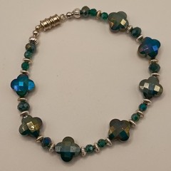 Vintage Style Teal Peacock Iridescent Faceted Crystal Clover Jewelry Set