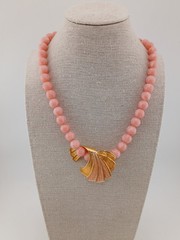 AVON 1990 DRAPED ELEGANCE NECKLACE EARRINGS SET gold-tone peach enamel & lucite