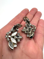 Vintage 1950s 60s Smoky Gray Black Diamond Rhinestone Brooch Clip Earrings Set