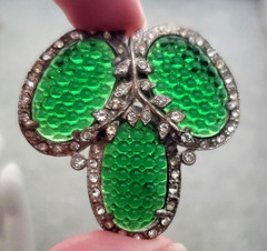 Vintage Antique Art Deco Green Waffle Glass Pot Metal Rhinestone Brooch HTF
