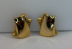 Vintage Dual Signed Gold Tone Sculptural Clip Earrings Erwin Pearl FO Inc