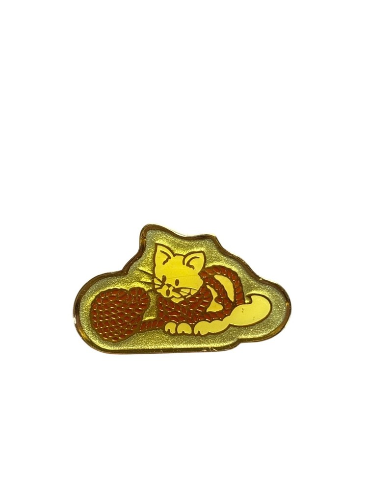 Vintage Goldtone Lapel Tack Pin Cat Playing With Yarn 7/8 inch X 1 3/8 inches