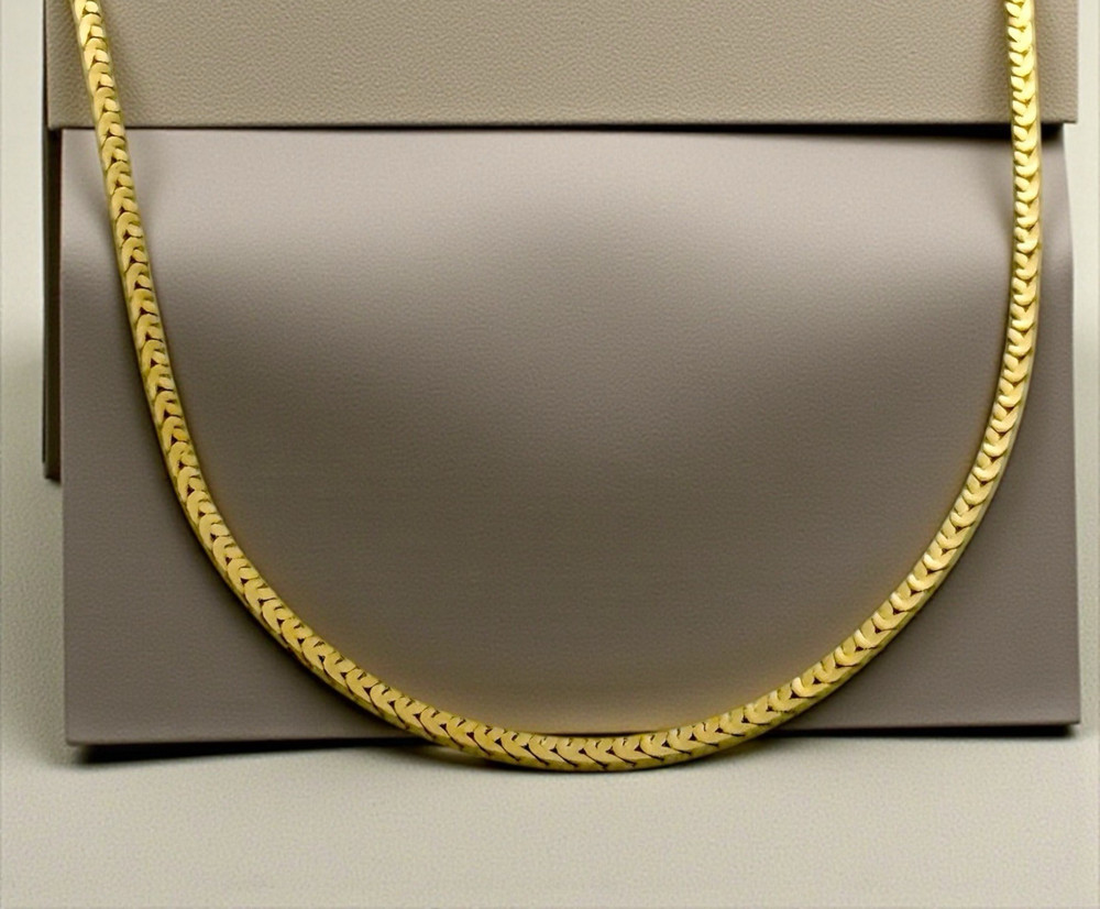 Vintage Monet Serpentine Box Chain Necklace 24″ Gold Tone 2mm Patent Clasp