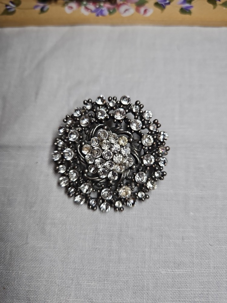 VTG Estate Round Brooch Clear Rhinestones 1⅞ inches Dark Gray Silver Tone Finish