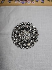VTG Estate Round Brooch Clear Rhinestones 1⅞ inches Dark Gray Silver Tone Finish