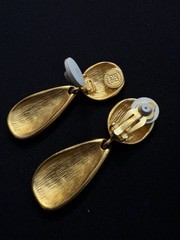 Vintage Givenchy Gold Tone Logo Dangle Drop Clip On Earrings Excellent