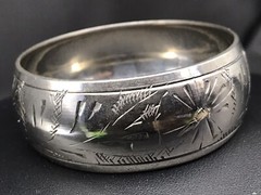 Nice Vintage Silvertone Engraved Wide Metal Bangle Bracelet 2 5/8”