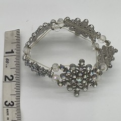 Vintage Silver Tone Snowflake Shaped Stretch Bracelet With Iridescent Gemstones