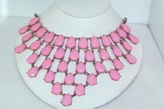 Vtg Pink Plastic Lucite Gold Tone Waterfall Bib Drape Necklace Fashion Jewelry