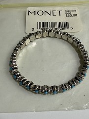 Vtg MONET Heavy Silver Plated Light Blue Daisy Flower Panel Stretch Bracelet NOS