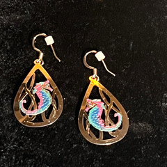 Seahorse Pierced Dangle Earrings Goldtone w/Painted Seahorse Design 14K Wires