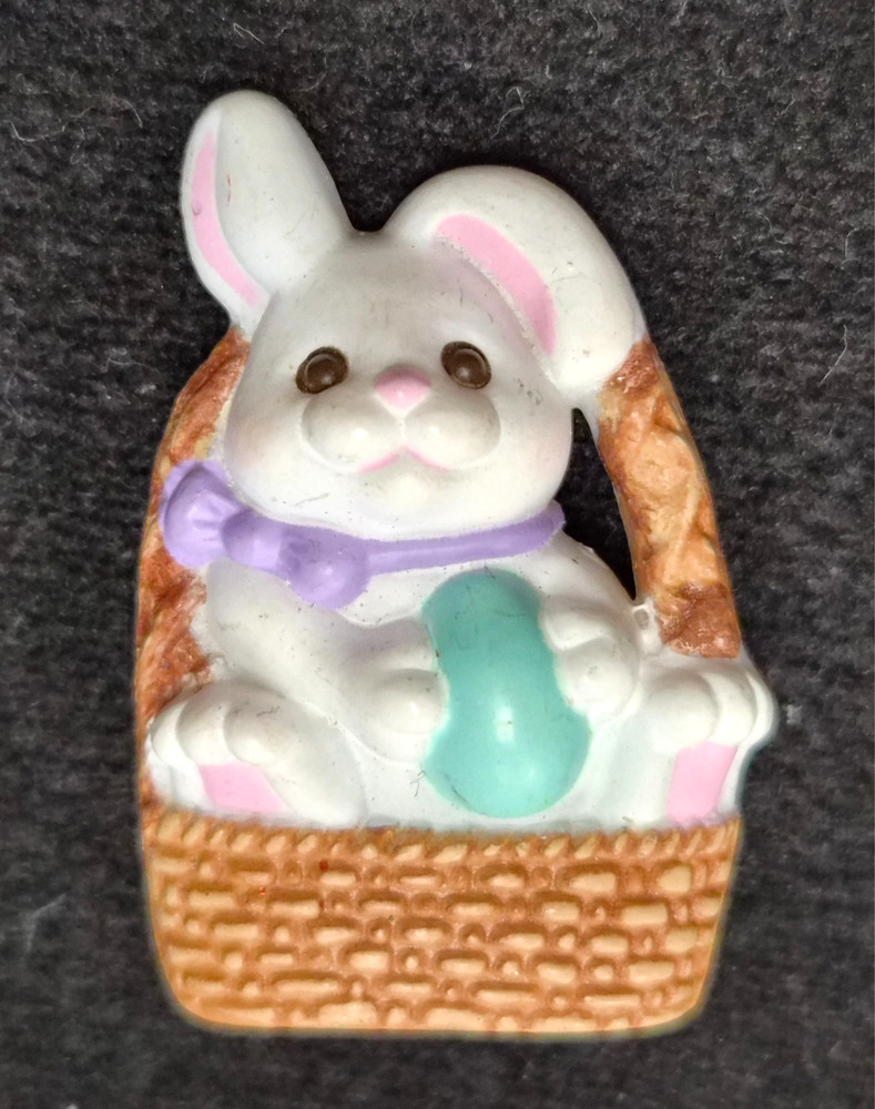 Vintage 90’s Hallmark Cards Spring Easter Bunny Rabbit In A Basket Pin / Brooch