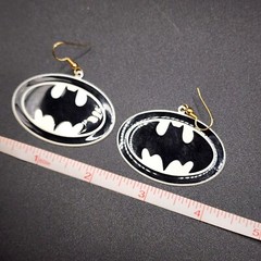 Fun Funky Vintage 80s 90s Earrings ` Batman Bat Man Signal DC Comics Eighties