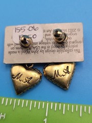 Maximal Art John Wind Earrings Heart Vintage Goldtone