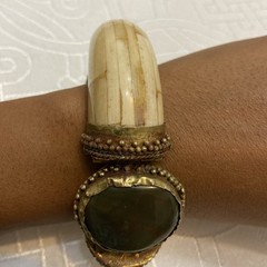 Vintage India Inlaid Bone Horn Brass Hinged Cabochon Gem Bracelet Clamper Close