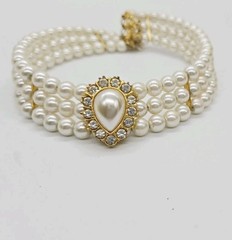 Faux Pearl Choker Necklace Gold tone tone Bead Accent Statement Couture 15.5 in