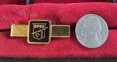 3 Vintage Tie Clasps GE Locomotive, The Thinker, DPED Balfour General Electric