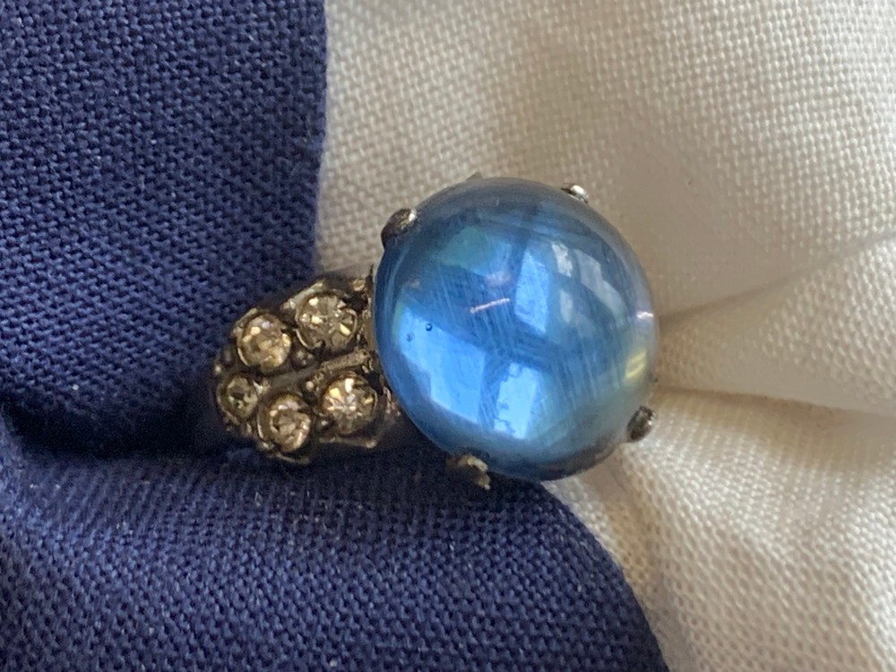 Vtg Sterling Silver Ring 3.5g Fine Jewelry Size 4.5 Band Blue Stone *READ*