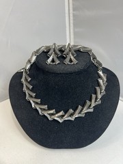 Vintage Smoky Gray Thermoset Silver Tone Necklace Bracelet Earrings Parure Set