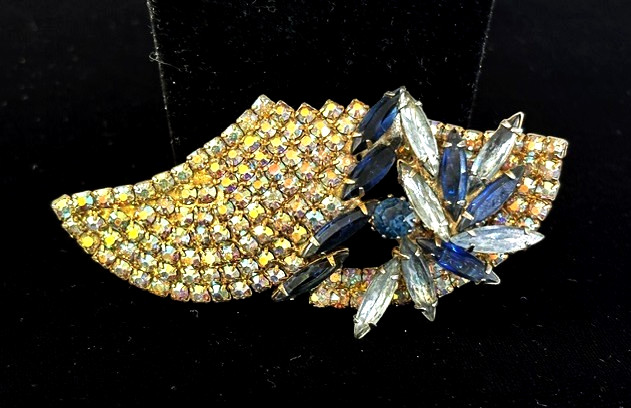 VTG 1950s Gold Tn Multi-Blue NAVETTE & AB Rhinestone SWAG SWOOP Pin Brooch 3.25″