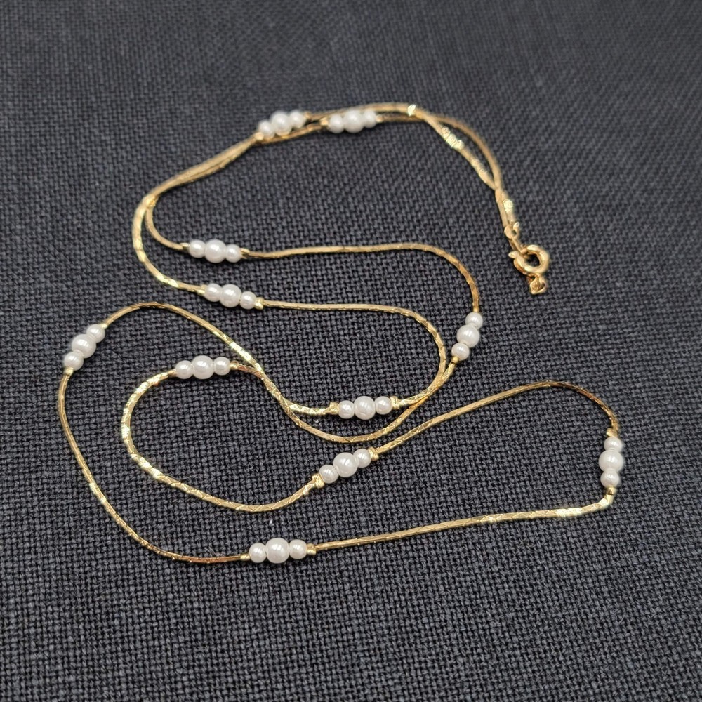 Vintage Cobra Station Chain White Bead Necklace Gold tone 28″