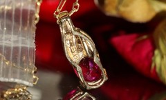 10k yellow gold pendant 0.93ct lab created ruby solitaire charm 0.95gr N3634