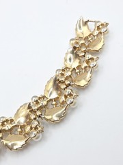 Crown Trifari Goldtone And Faux Pearl Leaf Bracelet 6.5 In