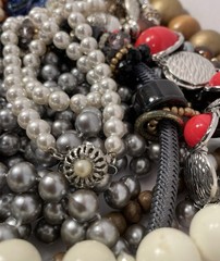 4Lb Mixed Mystery Jewelry Lot Vintage Mod Boho Bead Necklaces Bracelets Earrings