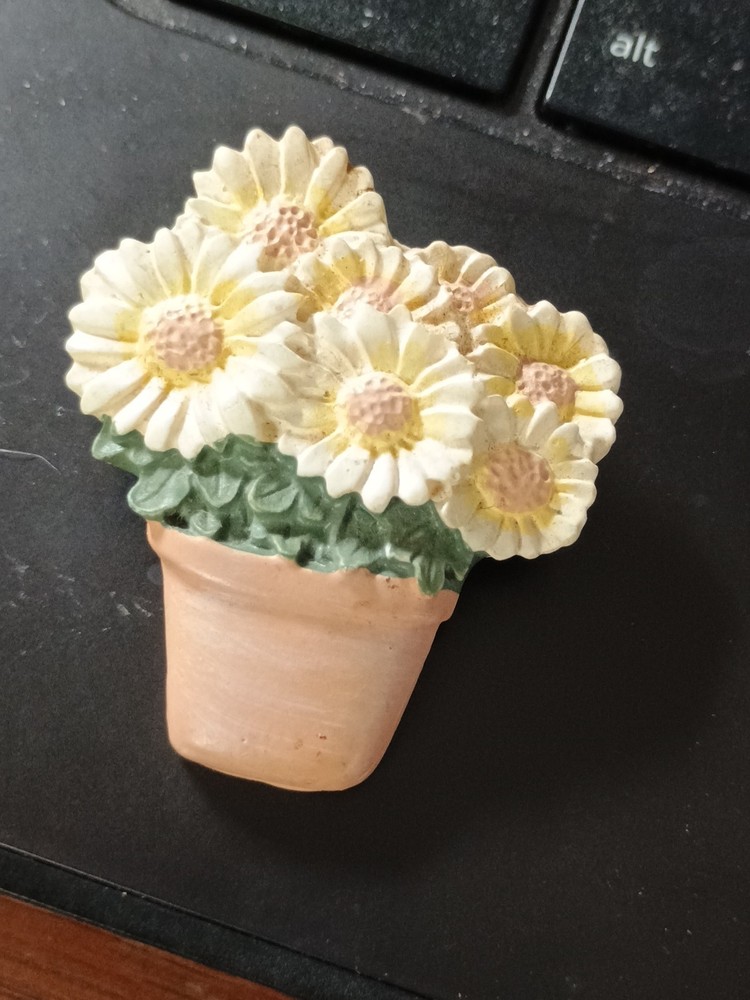 Vintage Daisy Pot Polymer Clay Small Brooch Pin