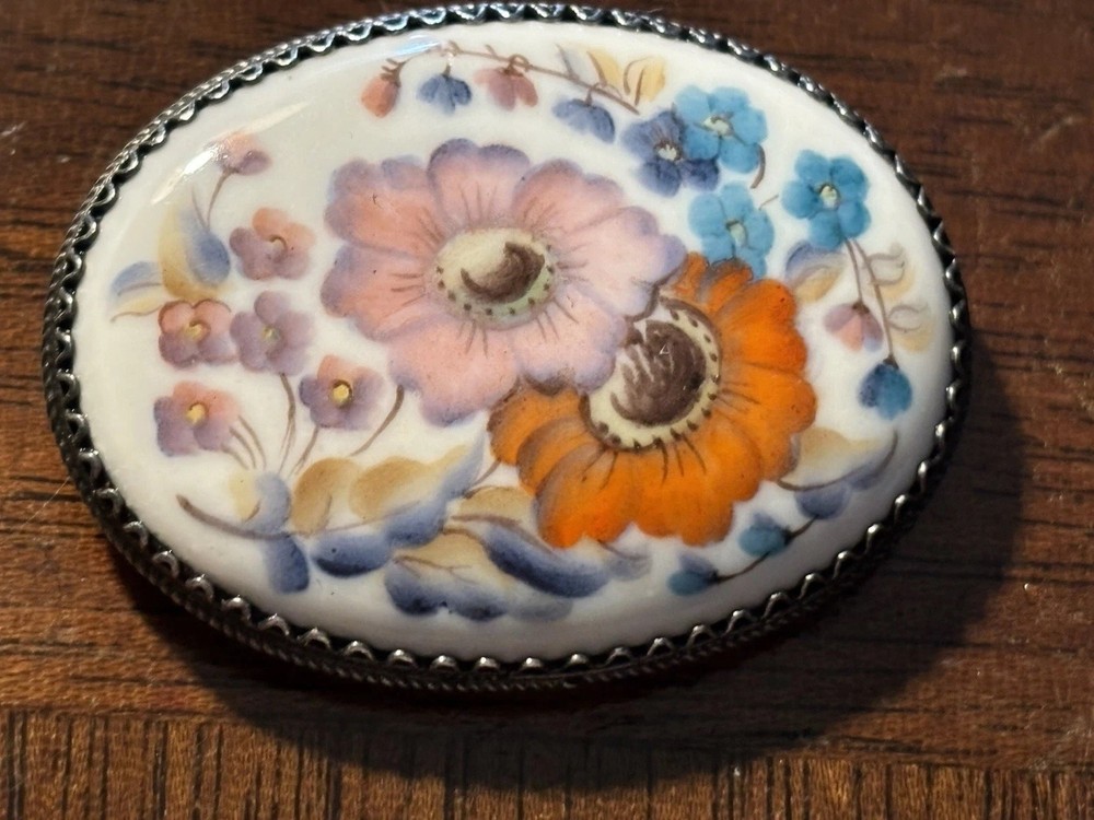 Russian Filigree Silver Tone & Hand Painted Enamel Floral Brooch 1 5/8″