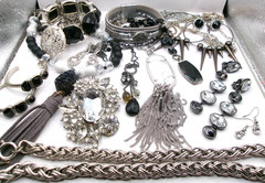 Vintage Estate Costume Jewelry Lot~NR (AVON)~LIZ C~NAPIER~CHICO’S~KENDRA SCOTT