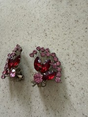 Vintage Juliana style Red Navette pink Chaton Rhinestone spray clip earrings