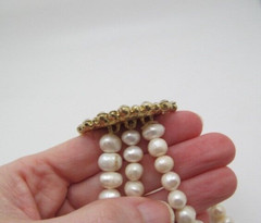 Vintage Carved Cameo Stone Rhinestone Multi Iridescent White 9mm Pearl Bracelet