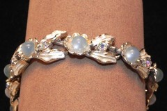 Vintage Judy Lee Blue Moonglow Cab Silver Tone Leaf Necklace Bracelet Set Rhines