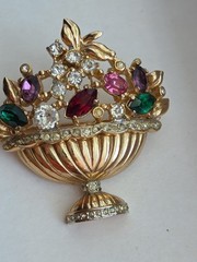 1947 Coro Pegasus Fruit Flower Basket Urn Pin Brooch Rhinestones