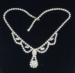 Clear Rhinestone Choker Necklace Vintage Dangle Drop Pendant 15.5 Inches Sparkly