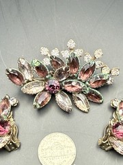 Vintage Floral Purple And Clear Rhinestone Brooch Pin And Clip On Earrings Set